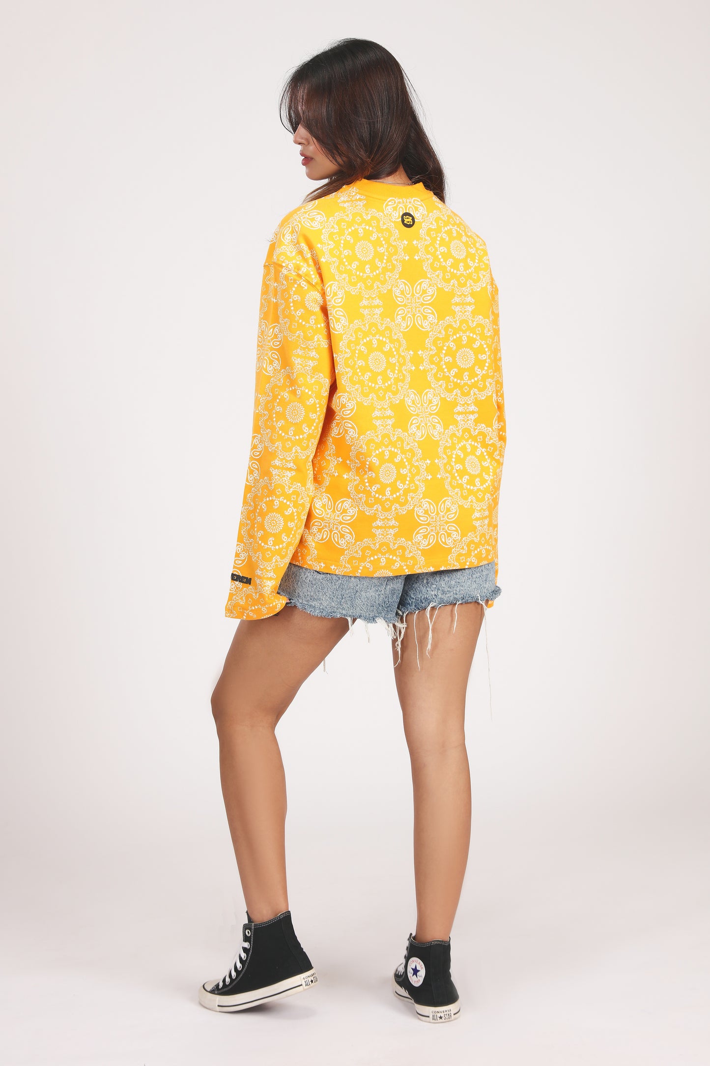 YELLOW PAISLEY TEE