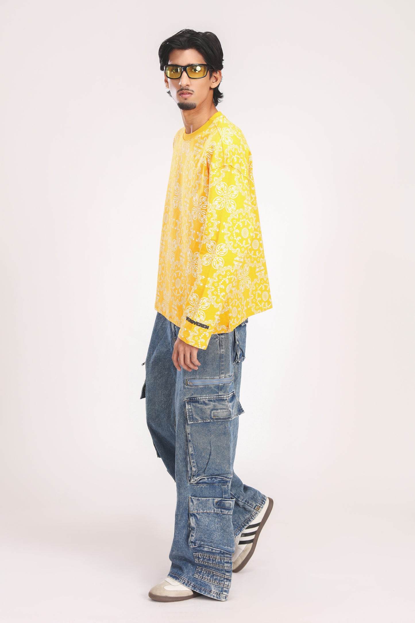 YELLOW PAISLEY TEE