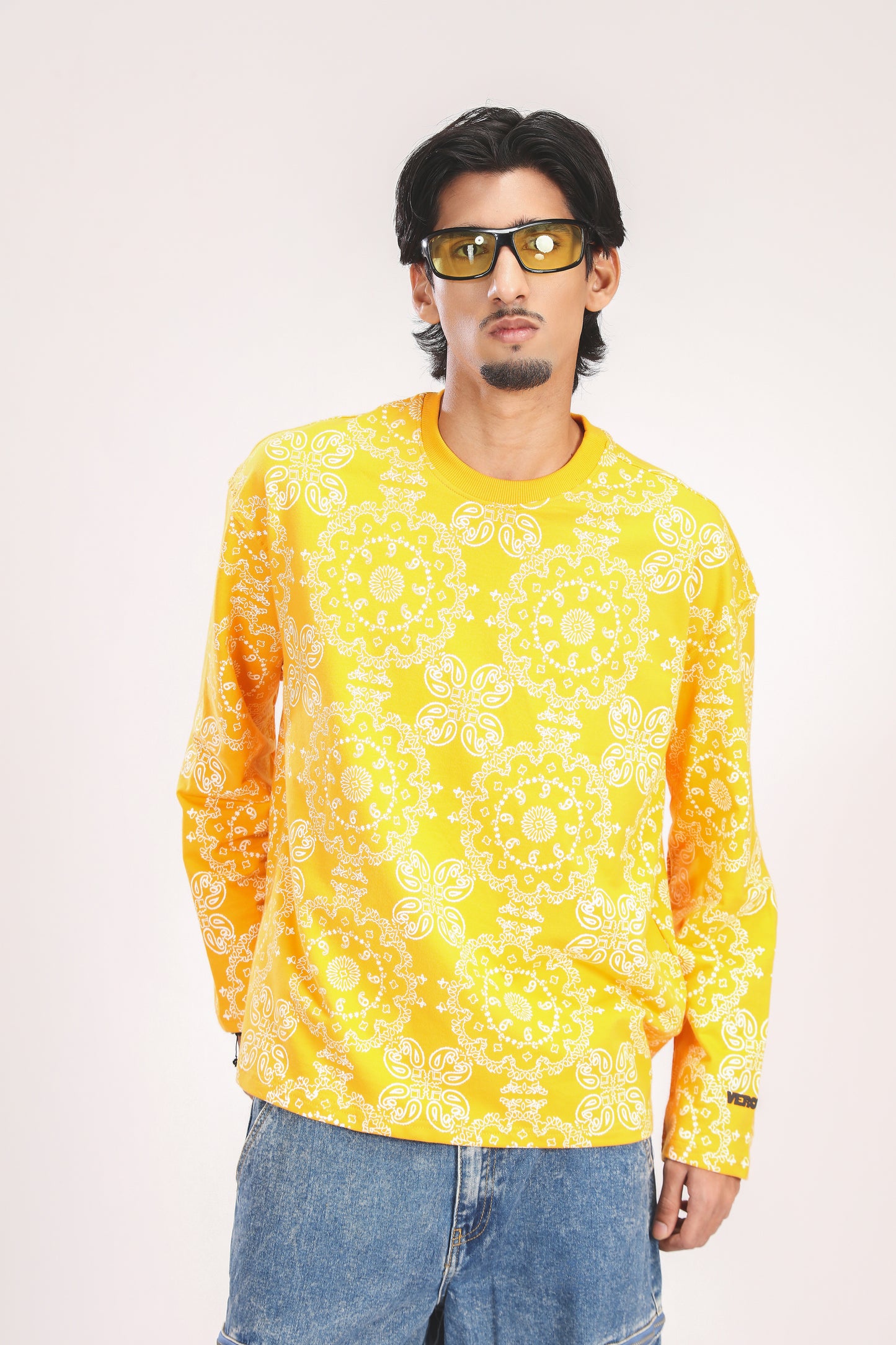 YELLOW PAISLEY TEE