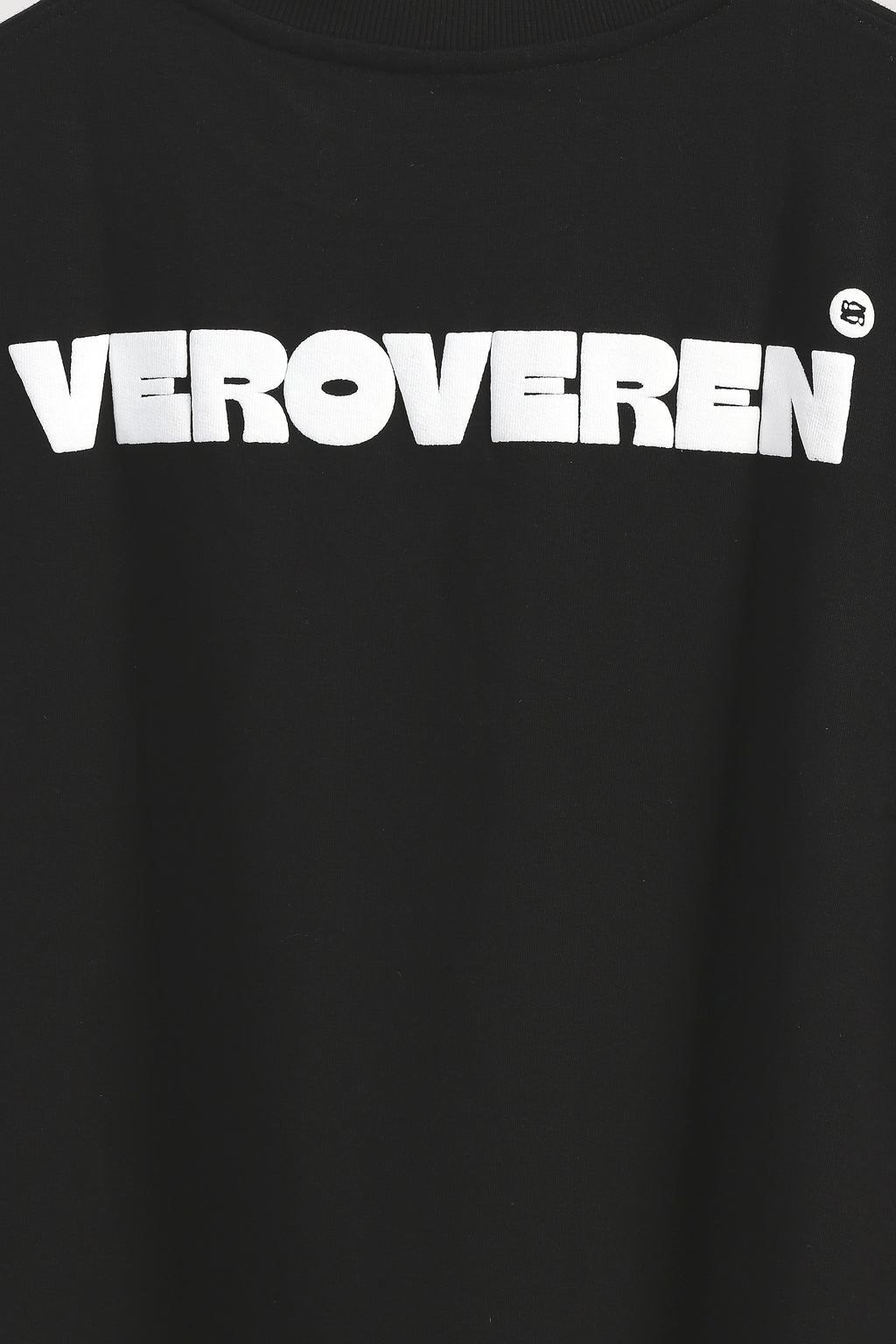 BLACK BASIC T-SHIRT