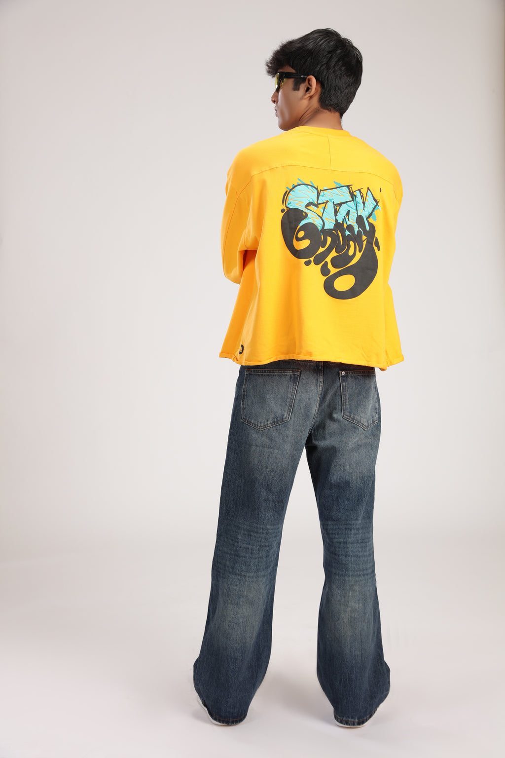 STAYGROOVY YELLOW TEE