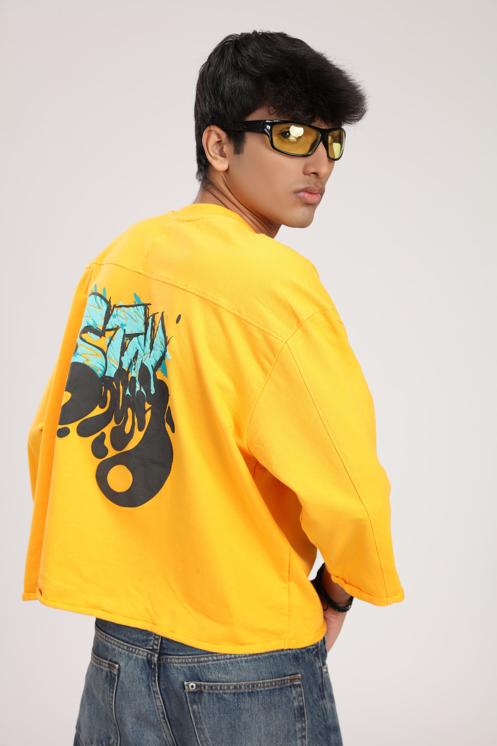 STAYGROOVY YELLOW TEE