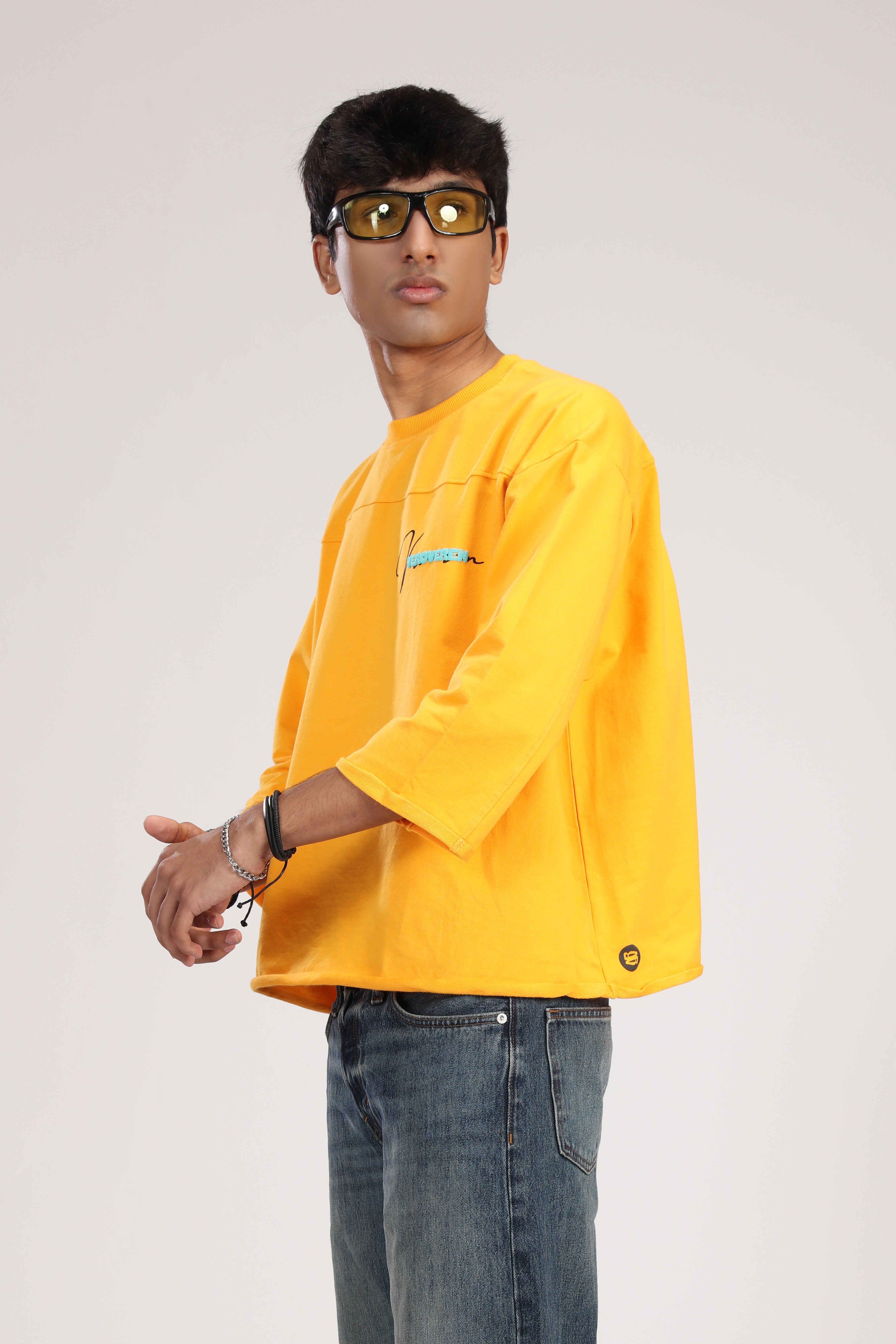 STAYGROOVY YELLOW TEE